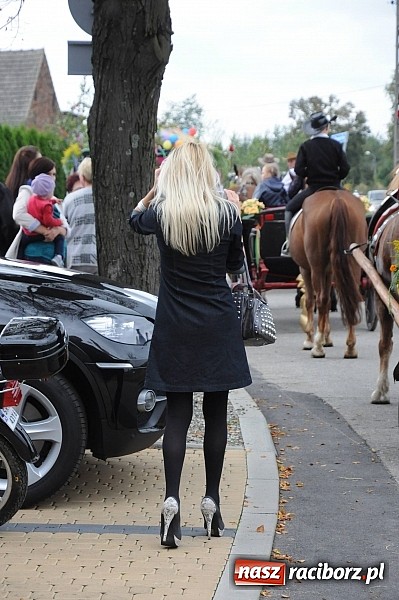 Zdjęcie w galerii na portalu naszraciborz.pl: Malutkie Łańce z długim barwnym korowodem wiadomości z regionu