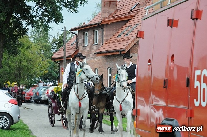 Zdjęcie w galerii na portalu naszraciborz.pl: Malutkie Łańce z długim barwnym korowodem wiadomości z regionu