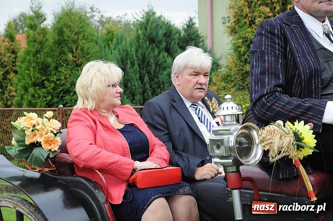 Zdjęcie w galerii na portalu naszraciborz.pl: Malutkie Łańce z długim barwnym korowodem wiadomości z regionu