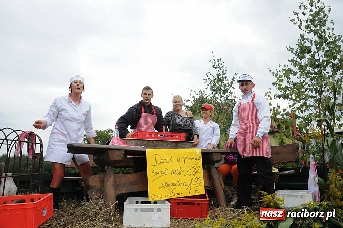 Zdjęcie w galerii na portalu naszraciborz.pl: Malutkie Łańce z długim barwnym korowodem wiadomości z regionu
