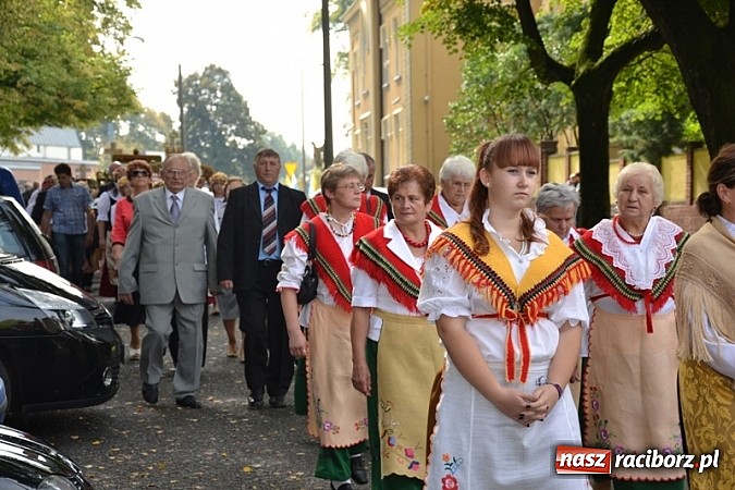 Zdjęcie w galerii na portalu naszraciborz.pl: Diecezjalne dożynki diecezji gliwickiej w Rudach wiadomości z regionu