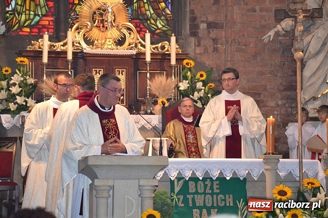 Zdjęcie w galerii na portalu naszraciborz.pl: Diecezjalne dożynki diecezji gliwickiej w Rudach wiadomości z regionu