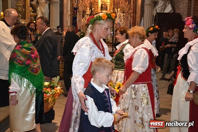 Zdjęcie w galerii na portalu naszraciborz.pl: Diecezjalne dożynki diecezji gliwickiej w Rudach wiadomości z regionu