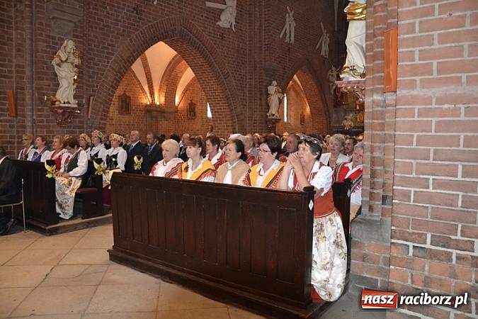Zdjęcie w galerii na portalu naszraciborz.pl: Diecezjalne dożynki diecezji gliwickiej w Rudach wiadomości z regionu