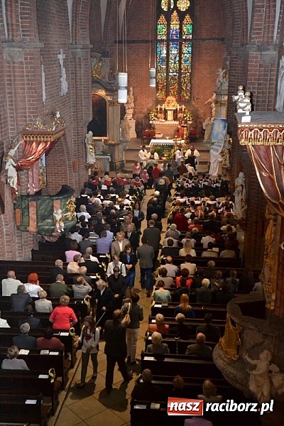 Zdjęcie w galerii na portalu naszraciborz.pl: Diecezjalne dożynki diecezji gliwickiej w Rudach wiadomości z regionu