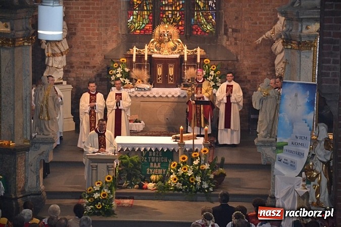 Zdjęcie w galerii na portalu naszraciborz.pl: Diecezjalne dożynki diecezji gliwickiej w Rudach wiadomości z regionu