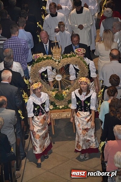 Zdjęcie w galerii na portalu naszraciborz.pl: Diecezjalne dożynki diecezji gliwickiej w Rudach wiadomości z regionu