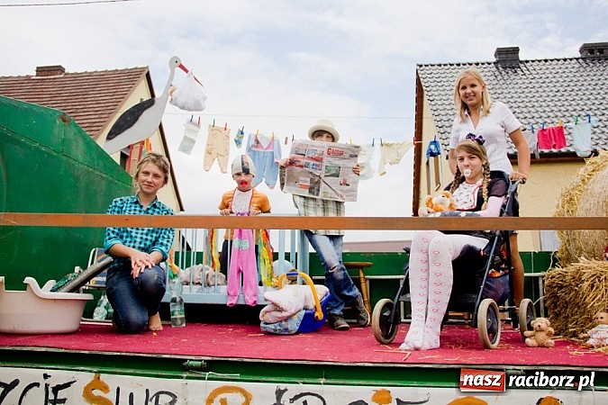 Zdjęcie w galerii na portalu naszraciborz.pl: Dożynki Sudół 2013. Wiejskie SPA z dojazdem do klienta wiadomości z regionu