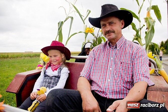 Zdjęcie w galerii na portalu naszraciborz.pl: Dożynki Sudół 2013. Wiejskie SPA z dojazdem do klienta wiadomości z regionu