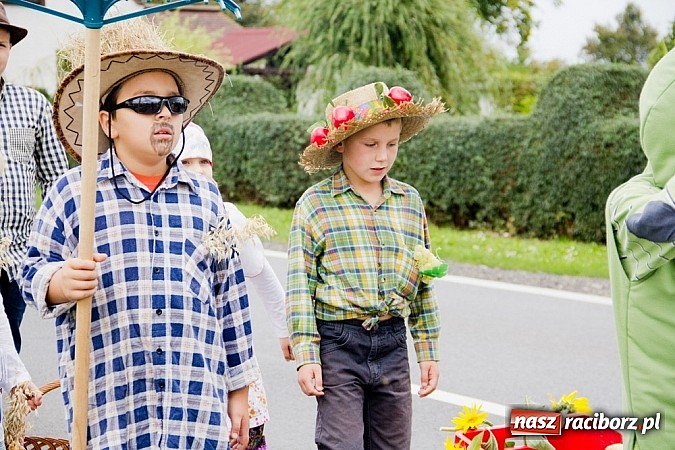 Zdjęcie w galerii na portalu naszraciborz.pl: Dożynki Sudół 2013. Wiejskie SPA z dojazdem do klienta wiadomości z regionu