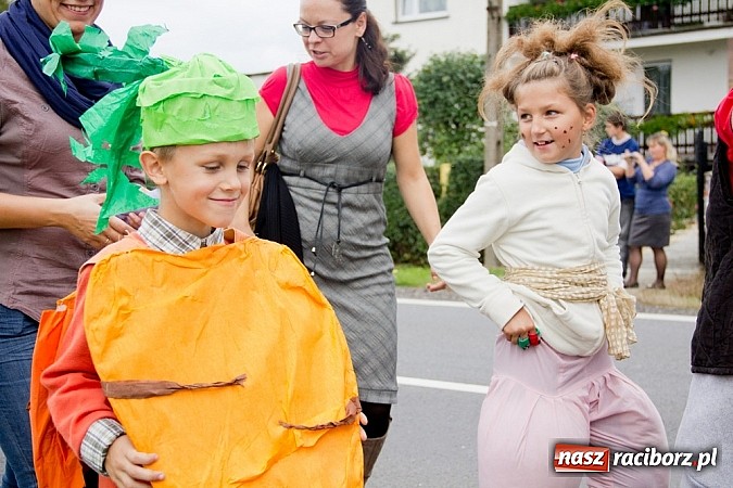 Zdjęcie w galerii na portalu naszraciborz.pl: Dożynki Sudół 2013. Wiejskie SPA z dojazdem do klienta wiadomości z regionu