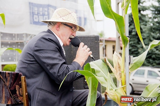 Zdjęcie w galerii na portalu naszraciborz.pl: Dożynki Sudół 2013. Wiejskie SPA z dojazdem do klienta wiadomości z regionu