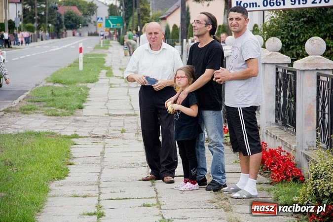 Zdjęcie w galerii na portalu naszraciborz.pl: Dożynki Sudół 2013. Wiejskie SPA z dojazdem do klienta wiadomości z regionu