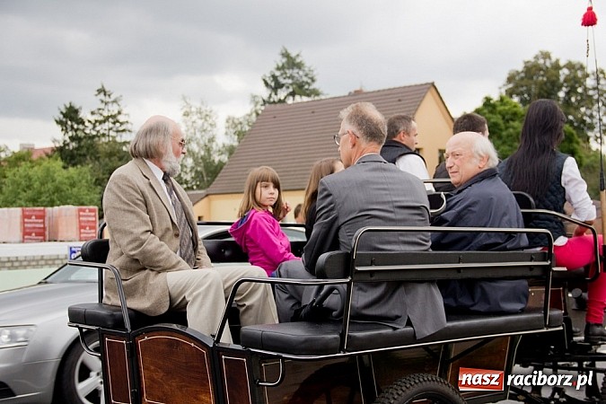 Zdjęcie w galerii na portalu naszraciborz.pl: Dożynki Sudół 2013. Wiejskie SPA z dojazdem do klienta wiadomości z regionu