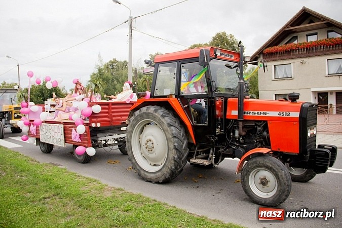 Zdjęcie w galerii na portalu naszraciborz.pl: Dożynki Sudół 2013. Wiejskie SPA z dojazdem do klienta wiadomości z regionu