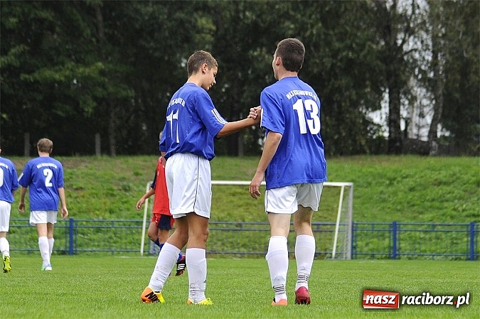 Zdjęcie w galerii na portalu naszraciborz.pl: Krzanowice wygrywają w juniorskim hicie wiadomości z regionu