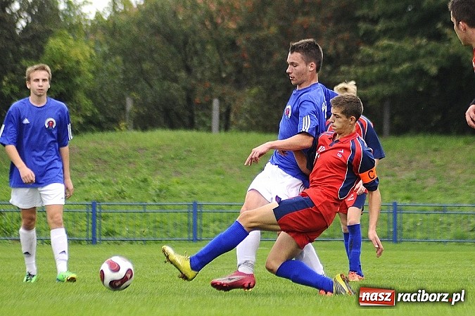 Zdjęcie w galerii na portalu naszraciborz.pl: Krzanowice wygrywają w juniorskim hicie wiadomości z regionu