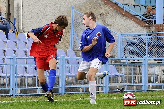 Zdjęcie w galerii na portalu naszraciborz.pl: Krzanowice wygrywają w juniorskim hicie wiadomości z regionu