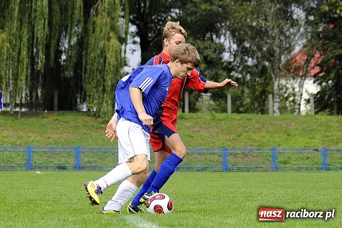 Zdjęcie w galerii na portalu naszraciborz.pl: Krzanowice wygrywają w juniorskim hicie wiadomości z regionu