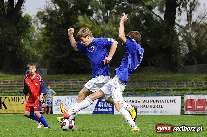 Zdjęcie w galerii na portalu naszraciborz.pl: Krzanowice wygrywają w juniorskim hicie wiadomości z regionu