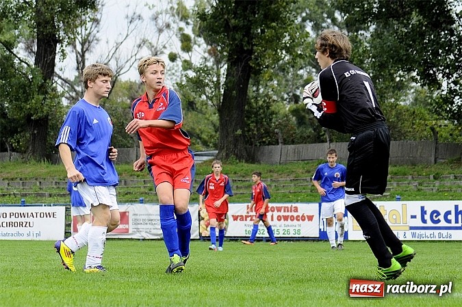 Zdjęcie w galerii na portalu naszraciborz.pl: Krzanowice wygrywają w juniorskim hicie wiadomości z regionu