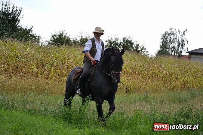 Zdjęcie w galerii na portalu naszraciborz.pl: Dożynki parafialne w Bieńkowicach wiadomości z regionu