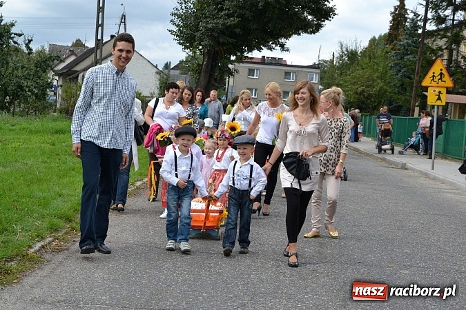 Zdjęcie w galerii na portalu naszraciborz.pl: Dożynki parafialne w Bieńkowicach wiadomości z regionu