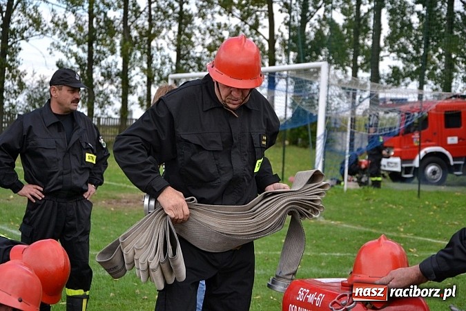 Zdjęcie w galerii na portalu naszraciborz.pl: Roszków mistrzem. Druhowie seniorzy wykręcili niezłe czasy wiadomości z regionu