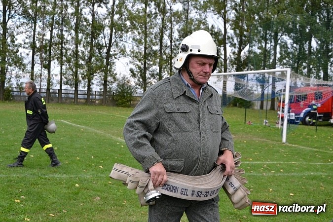 Zdjęcie w galerii na portalu naszraciborz.pl: Roszków mistrzem. Druhowie seniorzy wykręcili niezłe czasy wiadomości z regionu