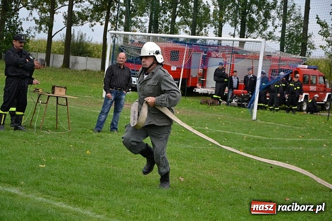 Zdjęcie w galerii na portalu naszraciborz.pl: Roszków mistrzem. Druhowie seniorzy wykręcili niezłe czasy wiadomości z regionu