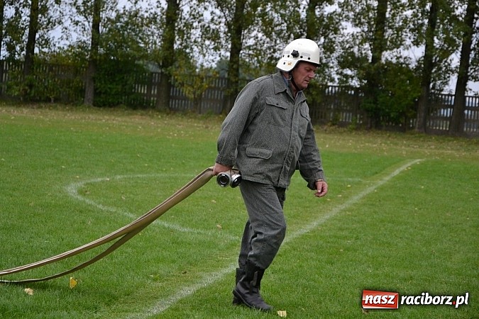 Zdjęcie w galerii na portalu naszraciborz.pl: Roszków mistrzem. Druhowie seniorzy wykręcili niezłe czasy wiadomości z regionu