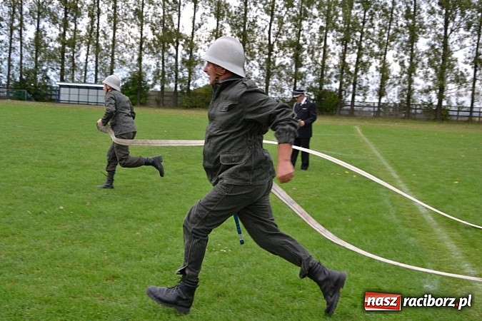Zdjęcie w galerii na portalu naszraciborz.pl: Roszków mistrzem. Druhowie seniorzy wykręcili niezłe czasy wiadomości z regionu