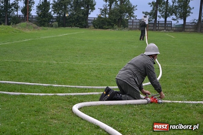 Zdjęcie w galerii na portalu naszraciborz.pl: Roszków mistrzem. Druhowie seniorzy wykręcili niezłe czasy wiadomości z regionu
