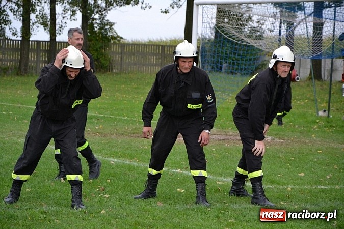 Zdjęcie w galerii na portalu naszraciborz.pl: Roszków mistrzem. Druhowie seniorzy wykręcili niezłe czasy wiadomości z regionu