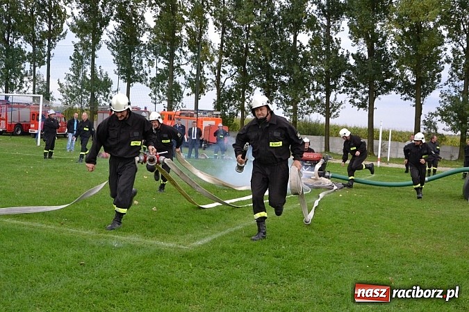 Zdjęcie w galerii na portalu naszraciborz.pl: Roszków mistrzem. Druhowie seniorzy wykręcili niezłe czasy wiadomości z regionu
