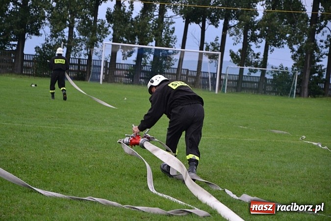 Zdjęcie w galerii na portalu naszraciborz.pl: Roszków mistrzem. Druhowie seniorzy wykręcili niezłe czasy wiadomości z regionu