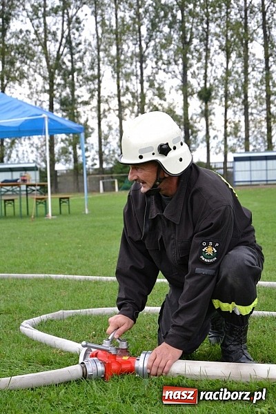 Zdjęcie w galerii na portalu naszraciborz.pl: Roszków mistrzem. Druhowie seniorzy wykręcili niezłe czasy wiadomości z regionu