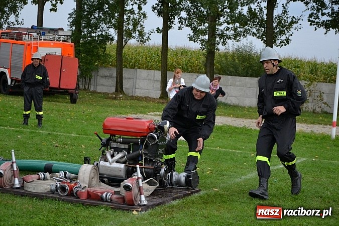Zdjęcie w galerii na portalu naszraciborz.pl: Roszków mistrzem. Druhowie seniorzy wykręcili niezłe czasy wiadomości z regionu
