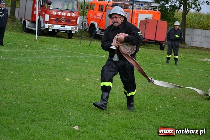 Zdjęcie w galerii na portalu naszraciborz.pl: Roszków mistrzem. Druhowie seniorzy wykręcili niezłe czasy wiadomości z regionu