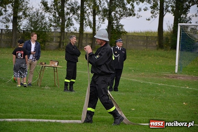 Zdjęcie w galerii na portalu naszraciborz.pl: Roszków mistrzem. Druhowie seniorzy wykręcili niezłe czasy wiadomości z regionu