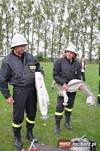 Zdjęcie w galerii na portalu naszraciborz.pl: Roszków mistrzem. Druhowie seniorzy wykręcili niezłe czasy wiadomości z regionu