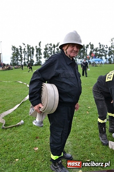 Zdjęcie w galerii na portalu naszraciborz.pl: Roszków mistrzem. Druhowie seniorzy wykręcili niezłe czasy wiadomości z regionu