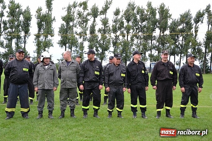 Zdjęcie w galerii na portalu naszraciborz.pl: Roszków mistrzem. Druhowie seniorzy wykręcili niezłe czasy wiadomości z regionu