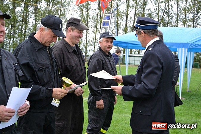 Zdjęcie w galerii na portalu naszraciborz.pl: Roszków mistrzem. Druhowie seniorzy wykręcili niezłe czasy wiadomości z regionu