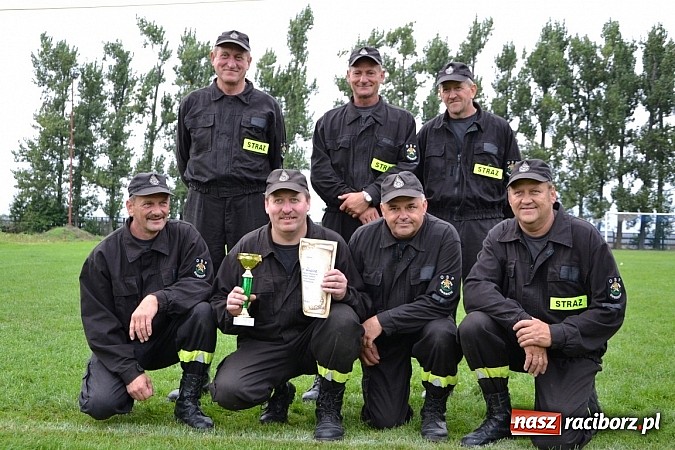 Zdjęcie w galerii na portalu naszraciborz.pl: Roszków mistrzem. Druhowie seniorzy wykręcili niezłe czasy wiadomości z regionu