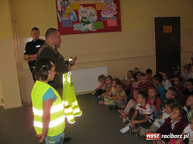 Zdjęcie w galerii na portalu naszraciborz.pl: W trosce o bezpieczeństwo wiadomości z regionu