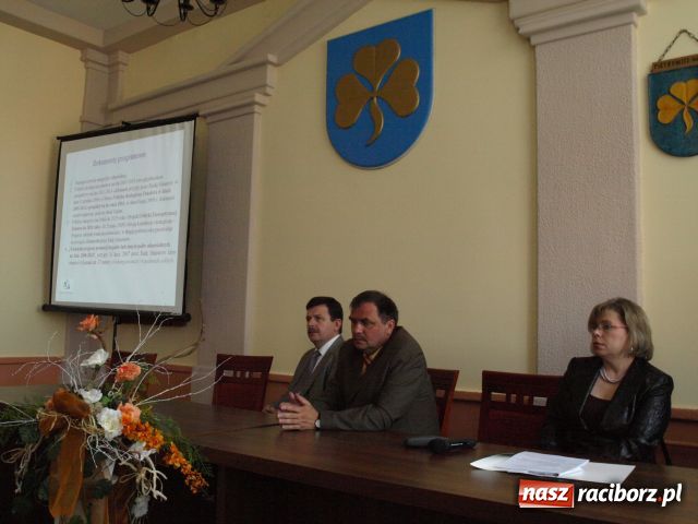 Zdjęcie w galerii na portalu naszraciborz.pl: Pietrowicka Eko-Wystawa rozpoczęta wiadomości z regionu