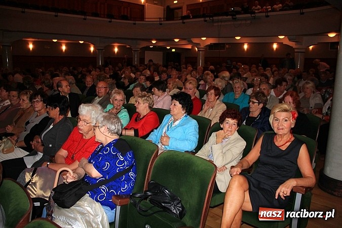 Zdjęcie w galerii na portalu naszraciborz.pl: Tłumy seniorów na kongresie w RCK wiadomości z regionu