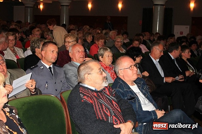 Zdjęcie w galerii na portalu naszraciborz.pl: Tłumy seniorów na kongresie w RCK wiadomości z regionu