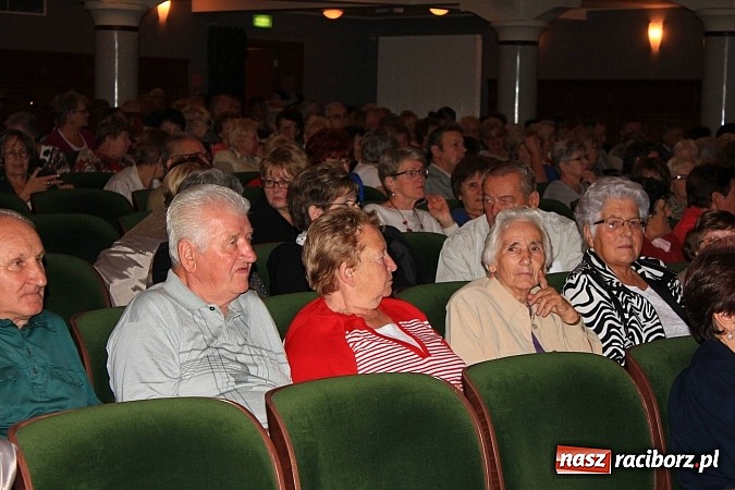 Zdjęcie w galerii na portalu naszraciborz.pl: Tłumy seniorów na kongresie w RCK wiadomości z regionu